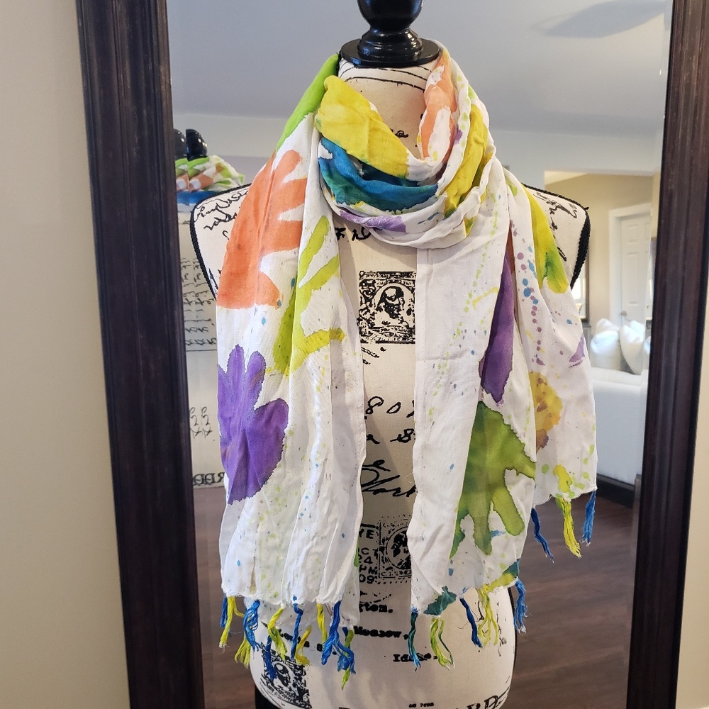 Alegre multicolored hand prints light scarf
